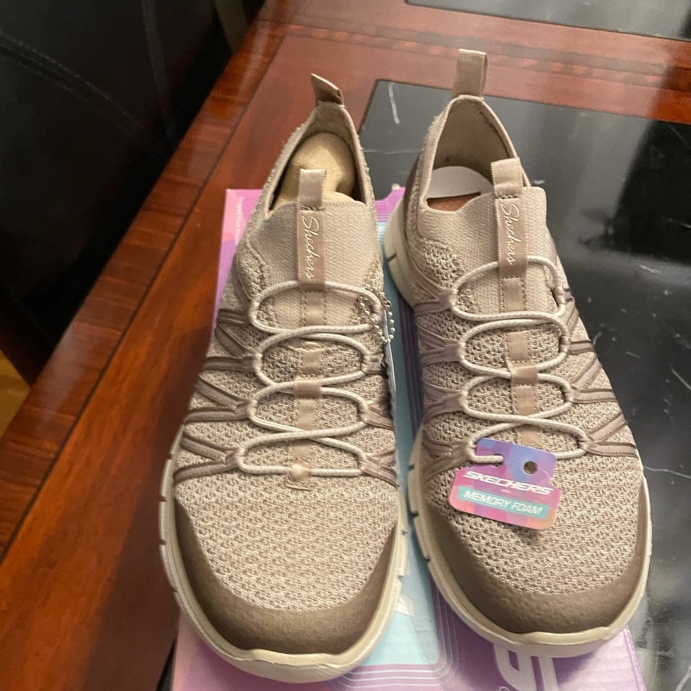 skechers memory foam